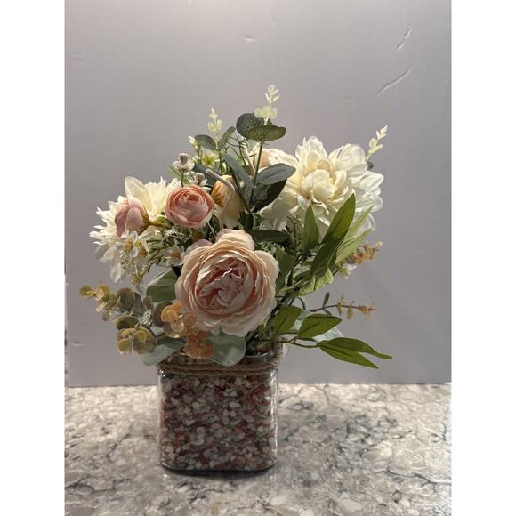 Spring Silk Floral Arrangement Clear Glass Vase Shell Chips Beach Decor - Picture 4 of 9